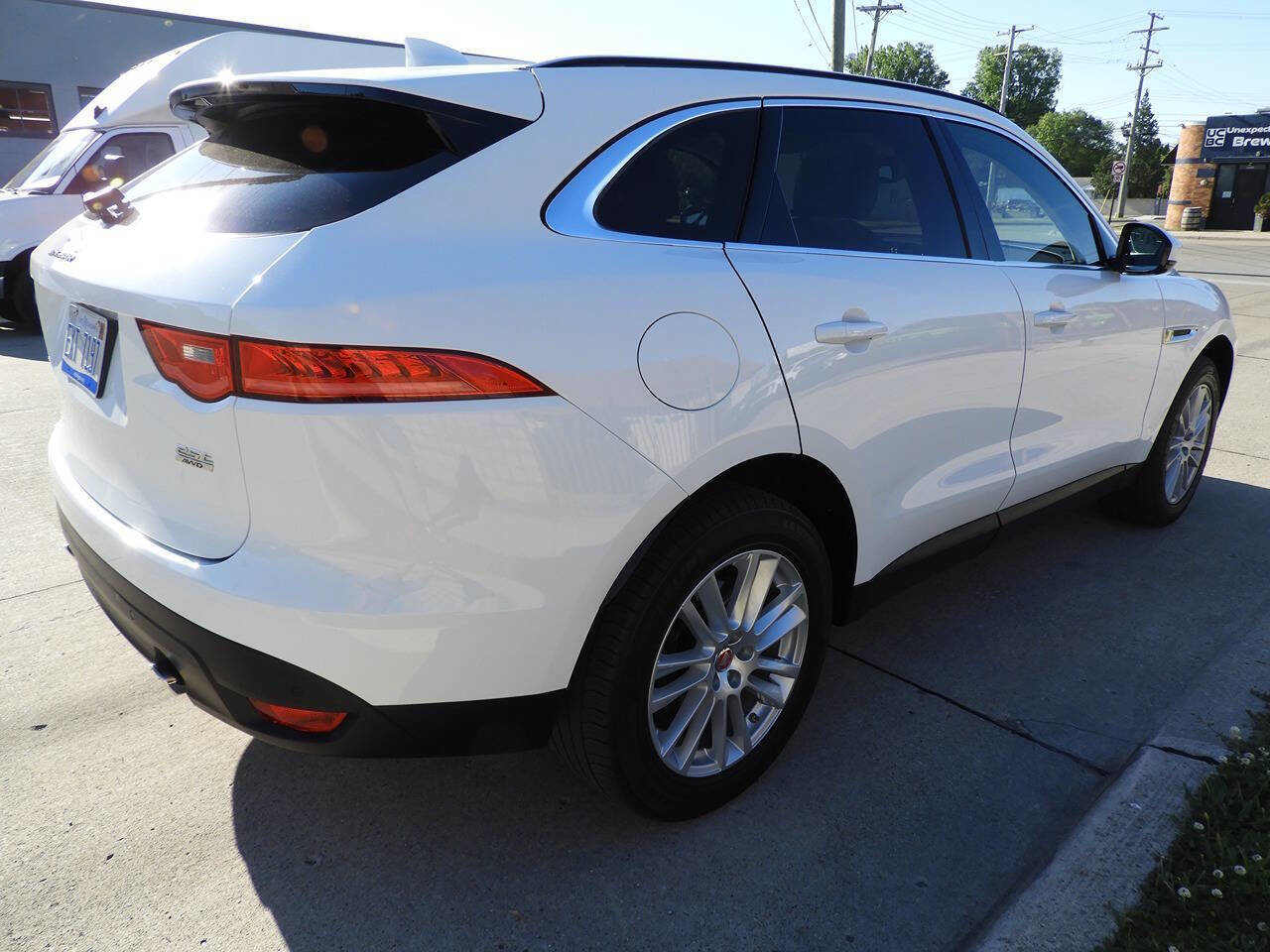 Used 2018 Jaguar F-PACE Prestige AWD/4WD image 10
