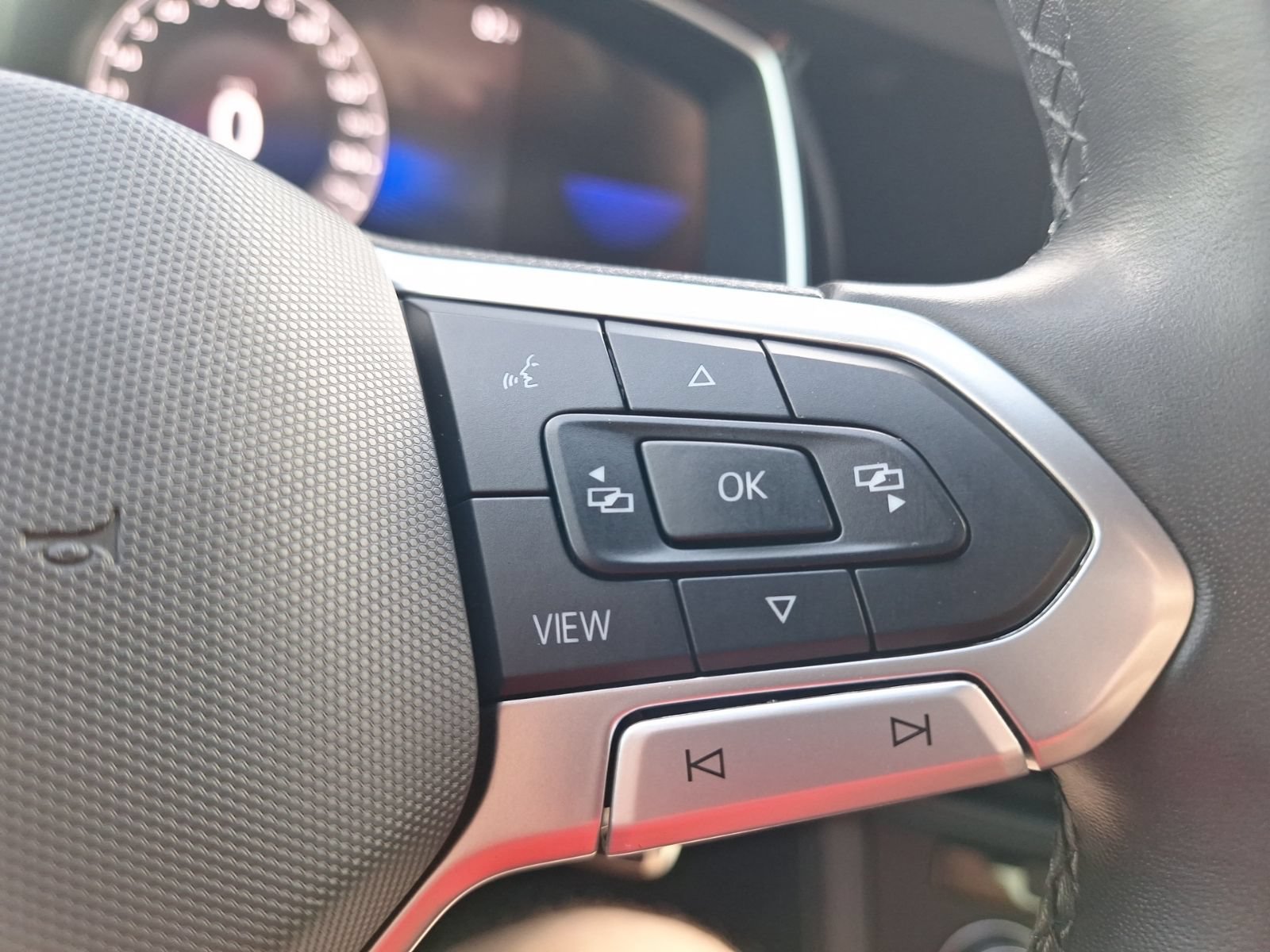 Used 2024 Volkswagen Jetta Sport FWD image 19