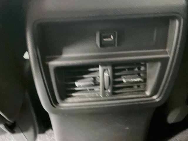 Used 2018 Nissan Murano SV FWD image 25