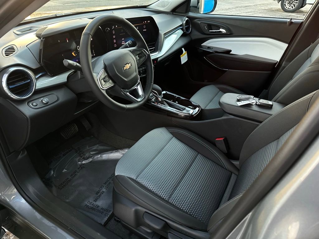 New 2026 Chevrolet Trax LT w/ Driver Confidence Package image 10
