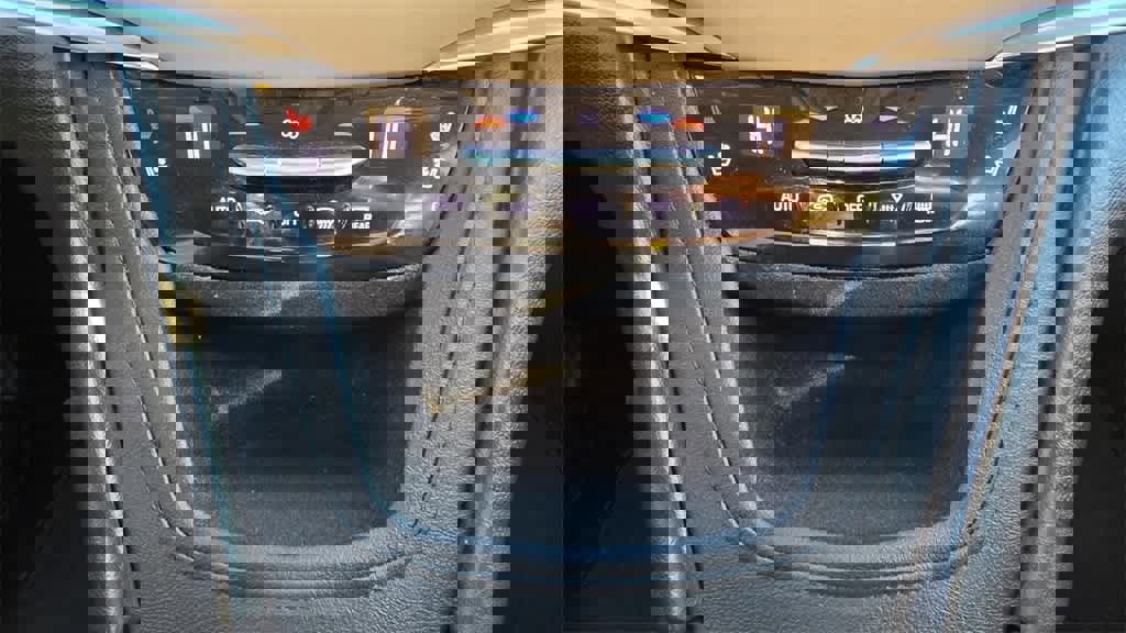 Used 2019 Cadillac XT5 Platinum image 19