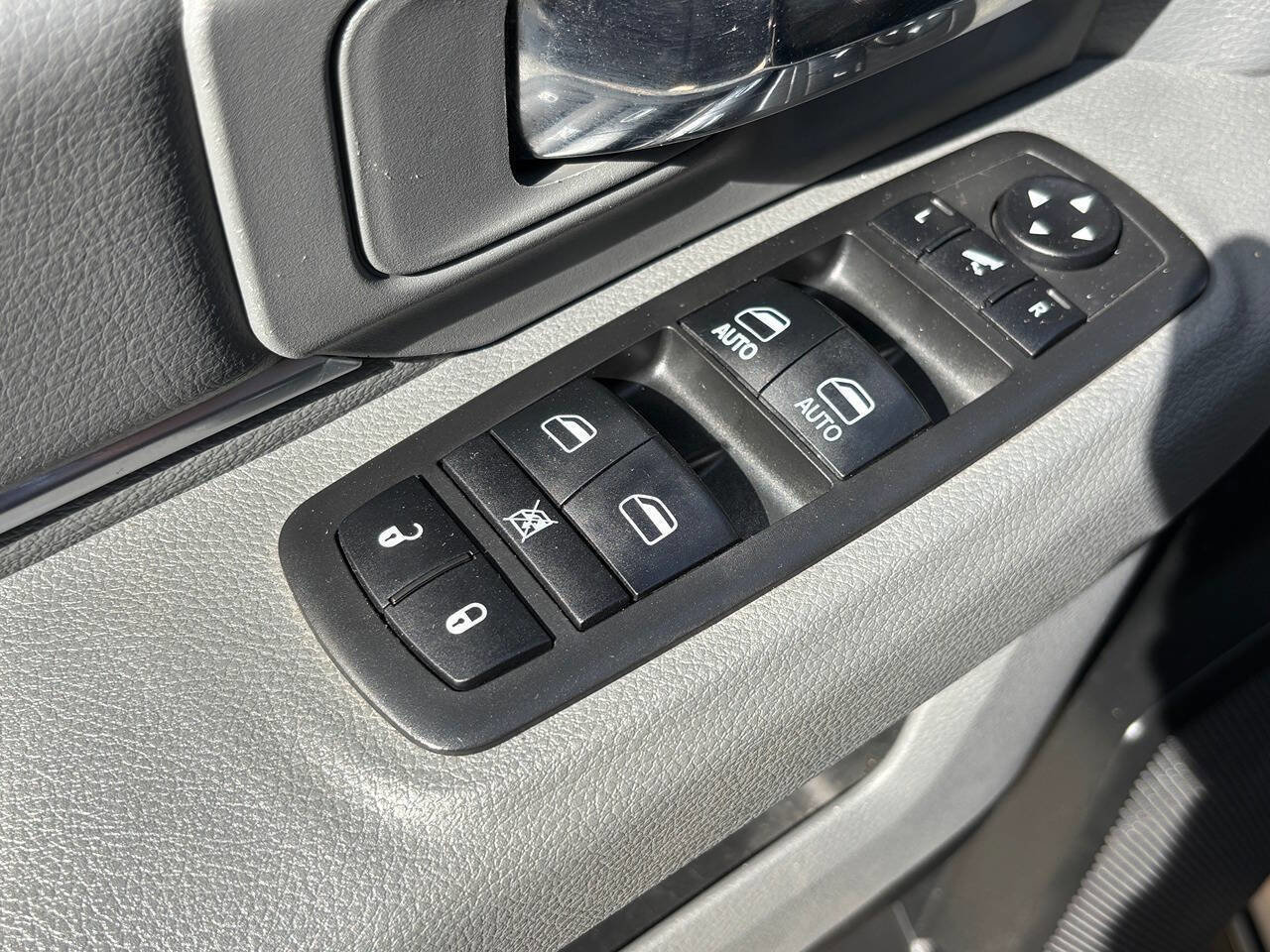 Used 2018 RAM 1500 Lone Star image 32