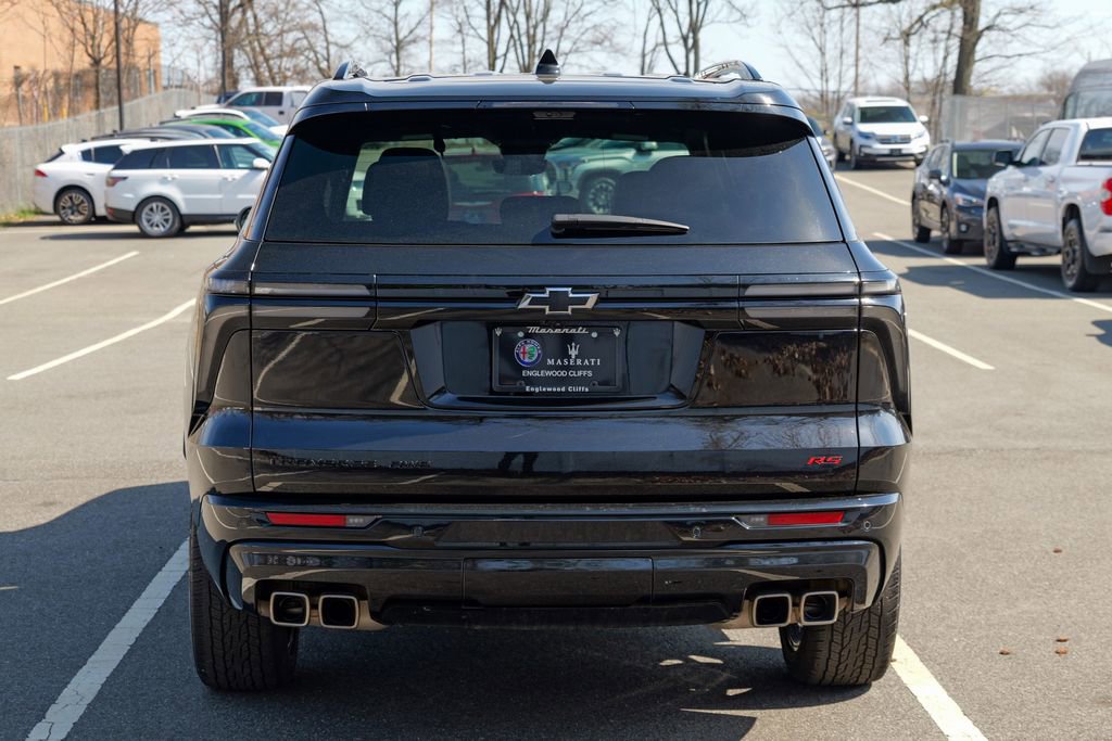 Used 2024 Chevrolet Traverse RS w/ LPO, Floor Liner Package image 6