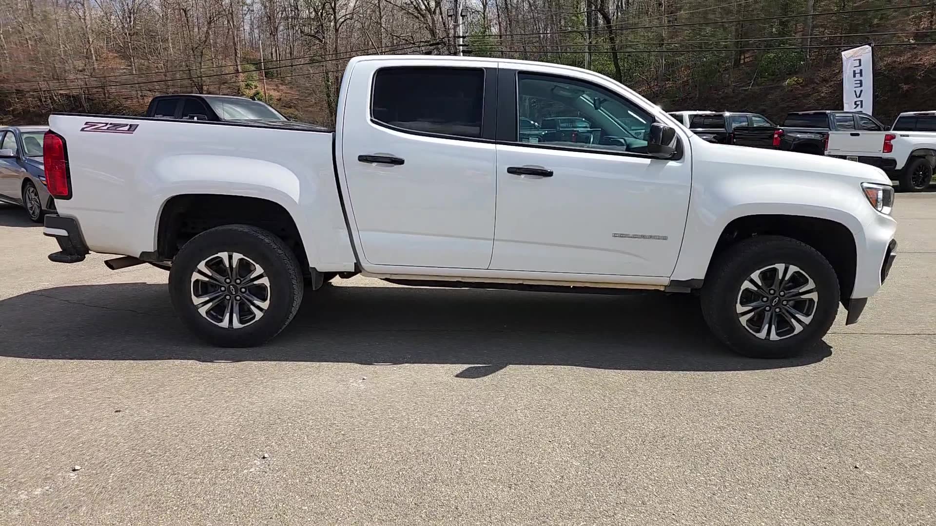 Used 2022 Chevrolet Colorado Z71 image 17