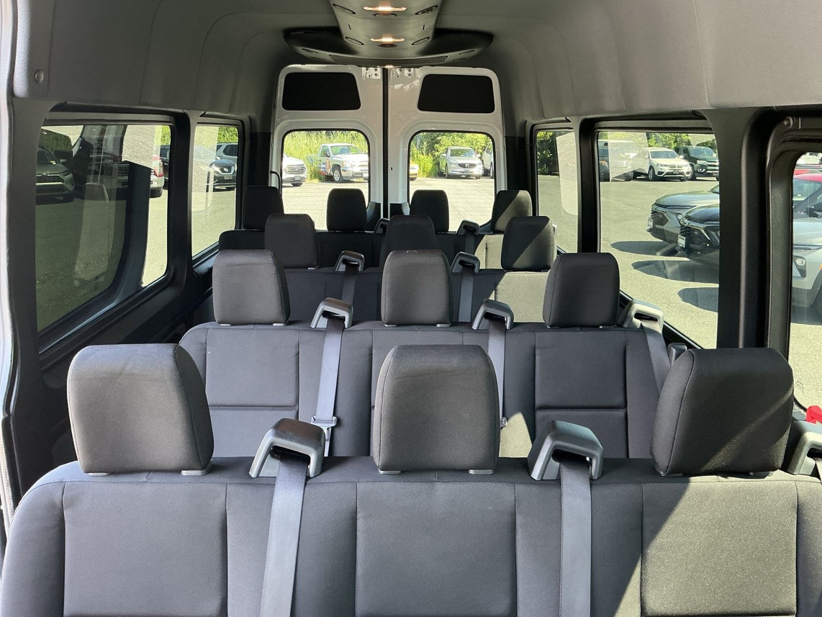 Used 2025 Mercedes-Benz Sprinter 2500 image 24
