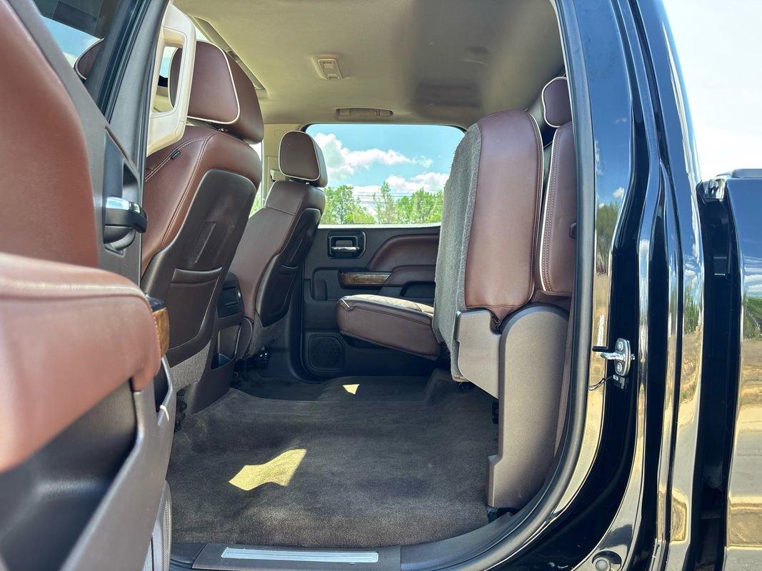 Used 2015 Chevrolet Silverado 2500 High Country w/ Duramax Plus Package image 27