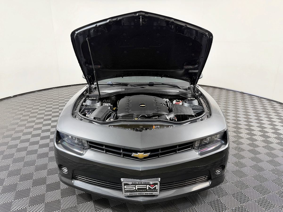 Used 2014 Chevrolet Camaro LS RWD image 18