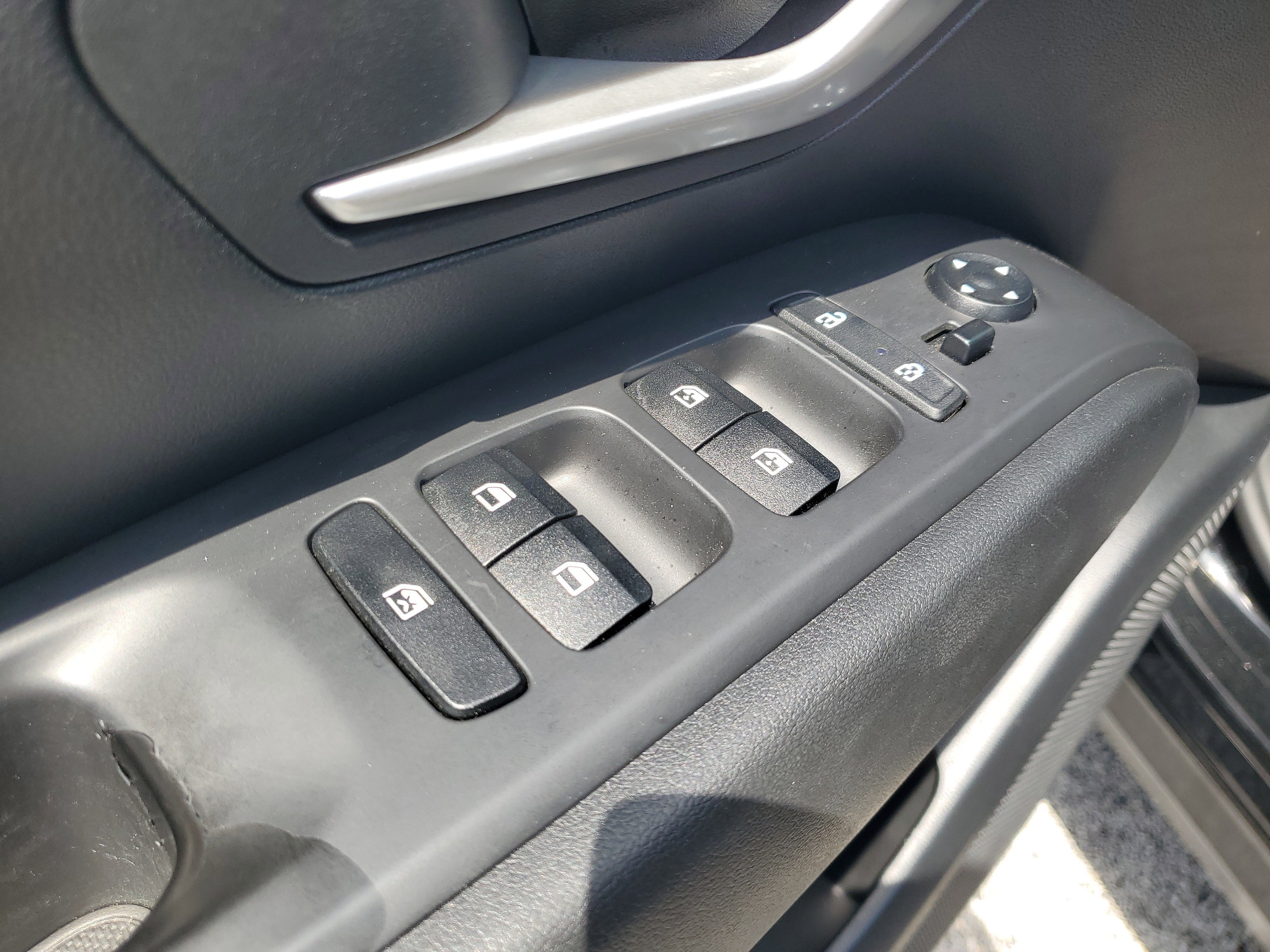Used 2022 Hyundai Santa Cruz SEL w/ Activity Package FWD image 9
