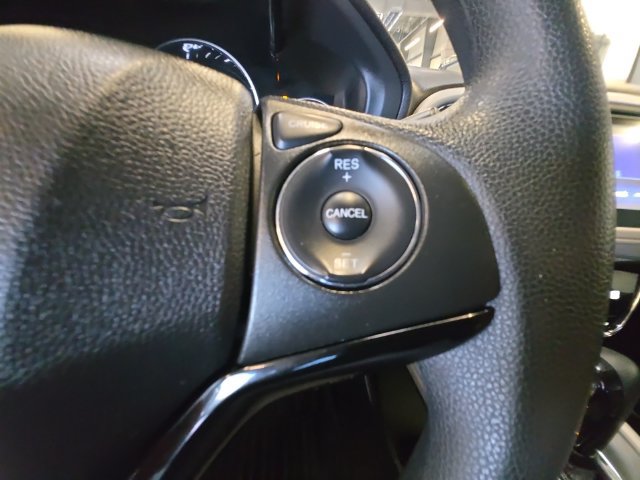 Used 2018 Honda HR-V EX image 19