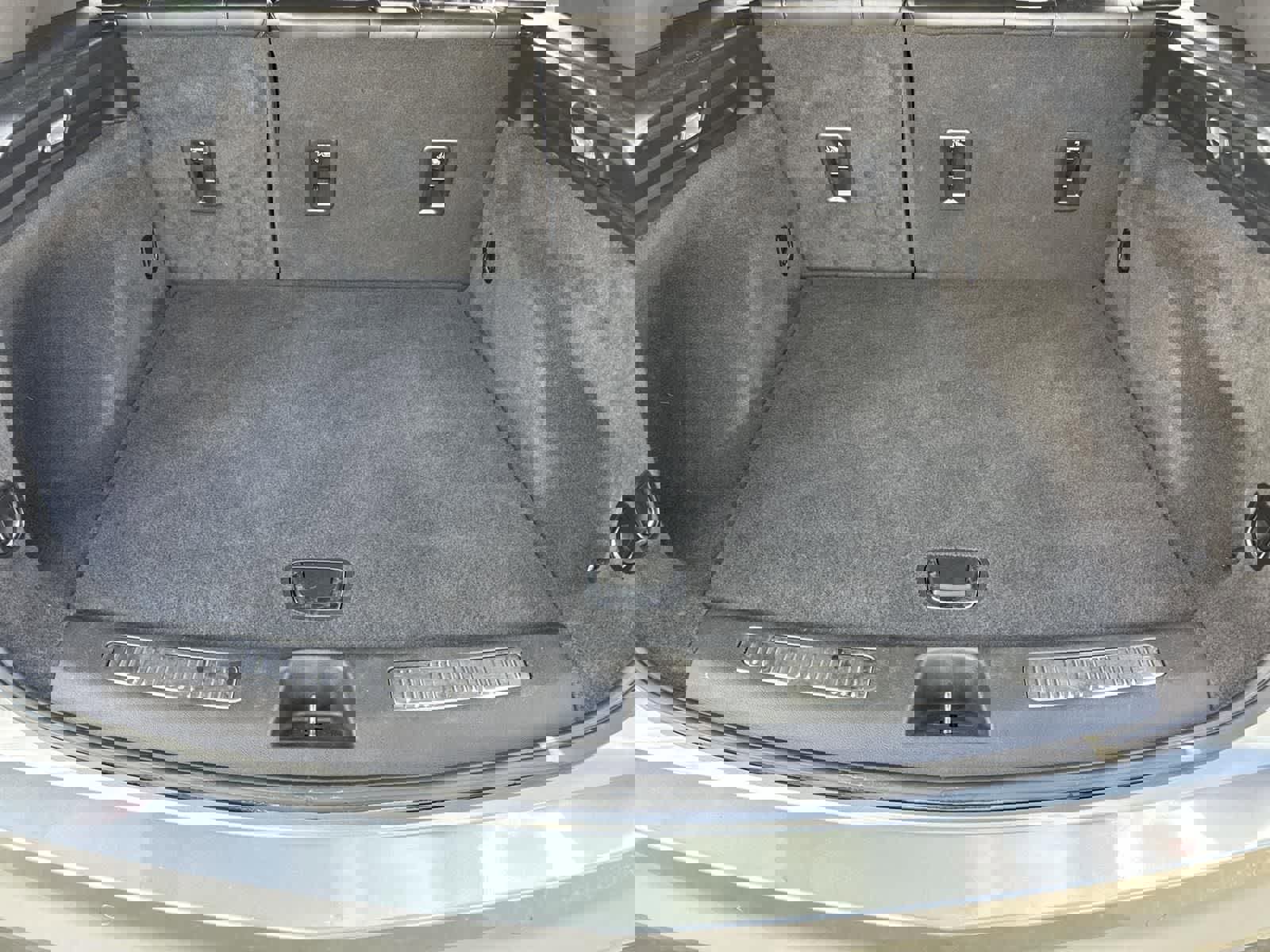 Used 2024 Cadillac XT4 Premium Luxury image 27