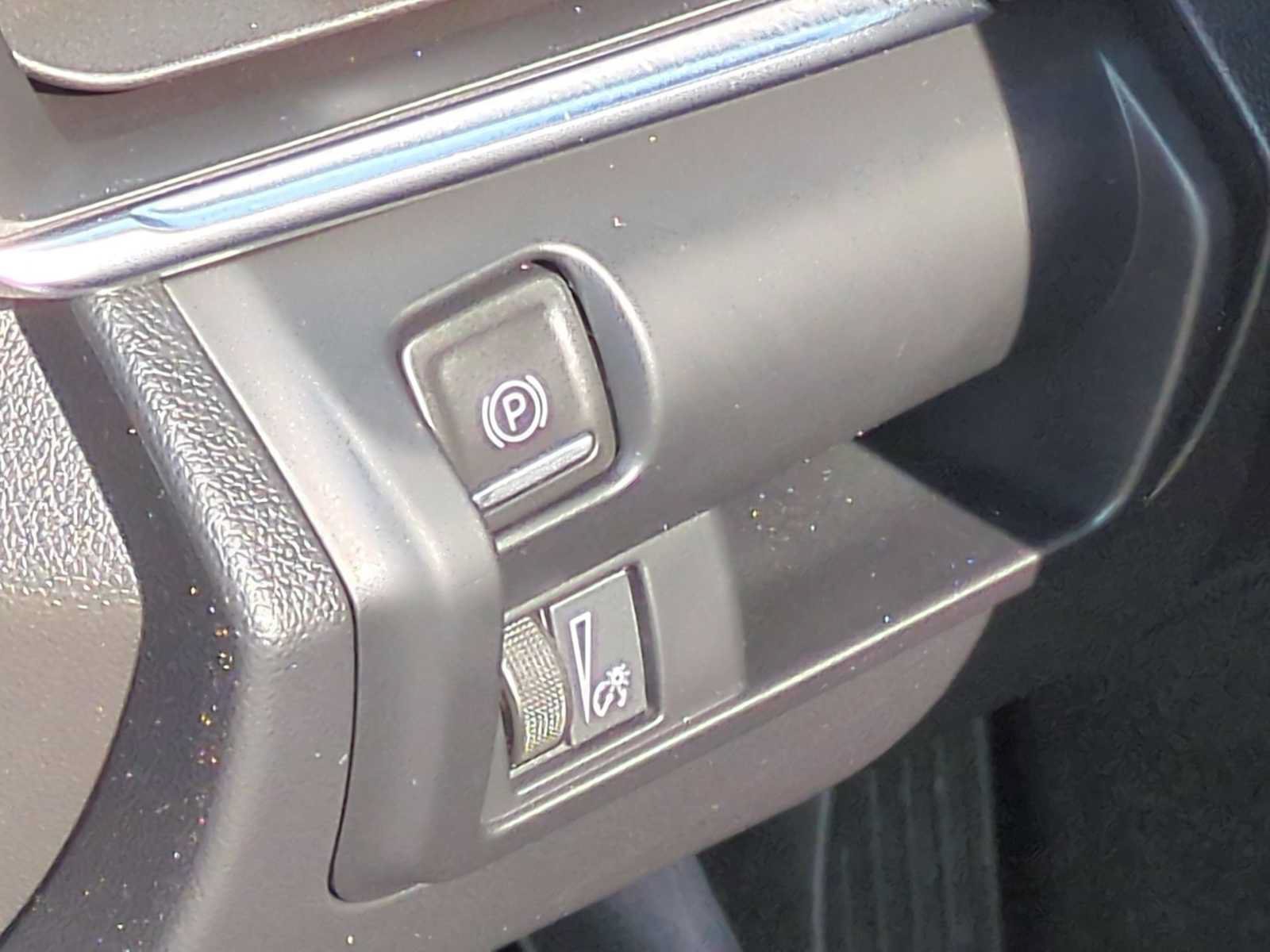 Used 2024 Cadillac CT4 Luxury w/ Cold Weather Package RWD image 34