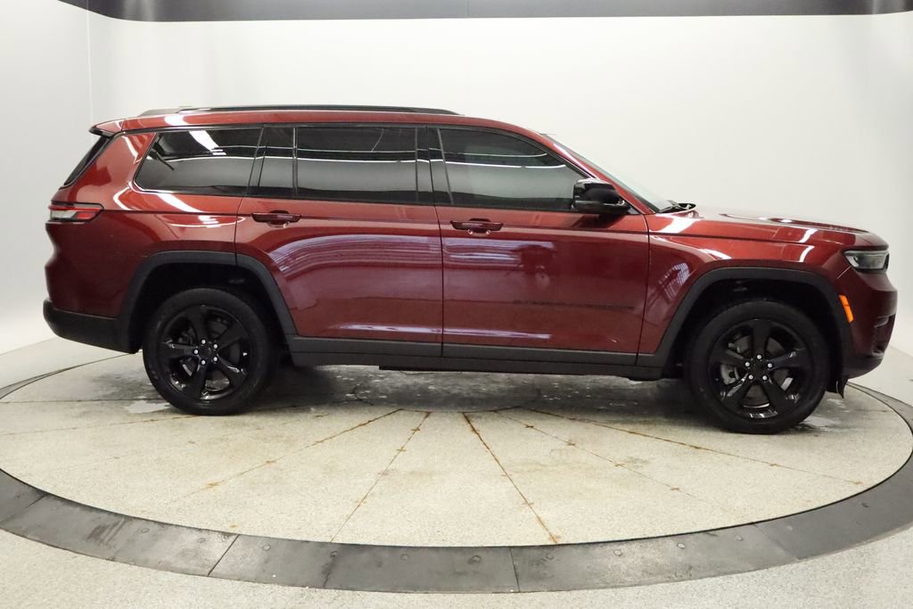 Used 2023 Jeep Grand Cherokee L Laredo image 8