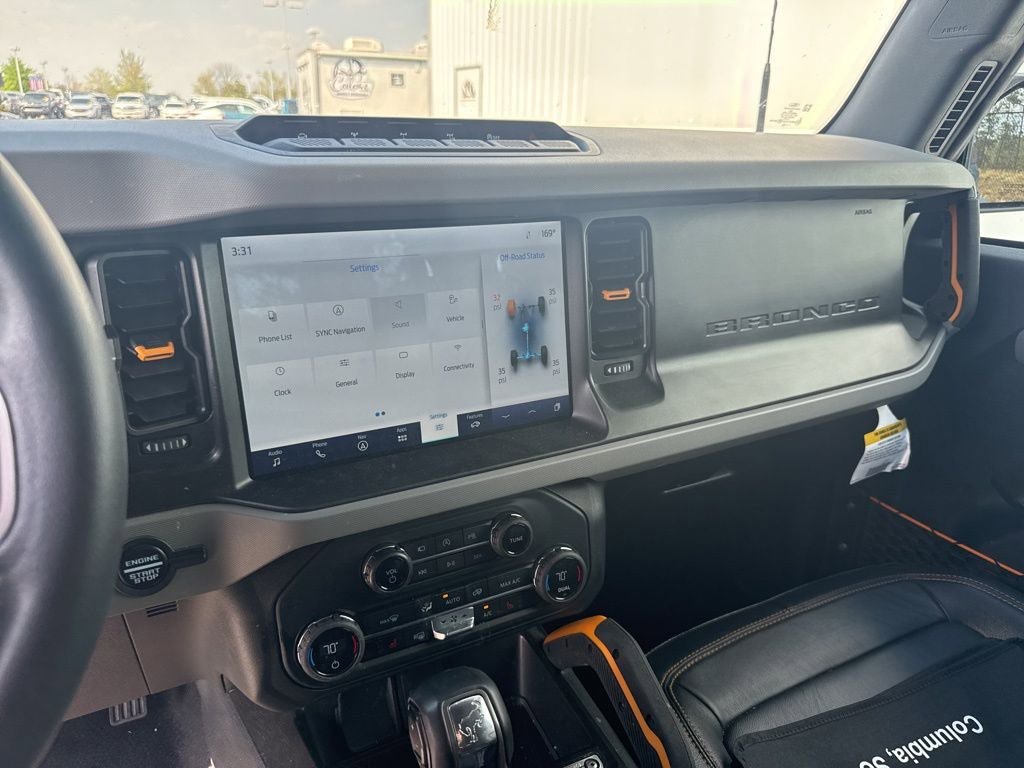 Used 2023 Ford Bronco Badlands w/ Sasquatch Package image 9