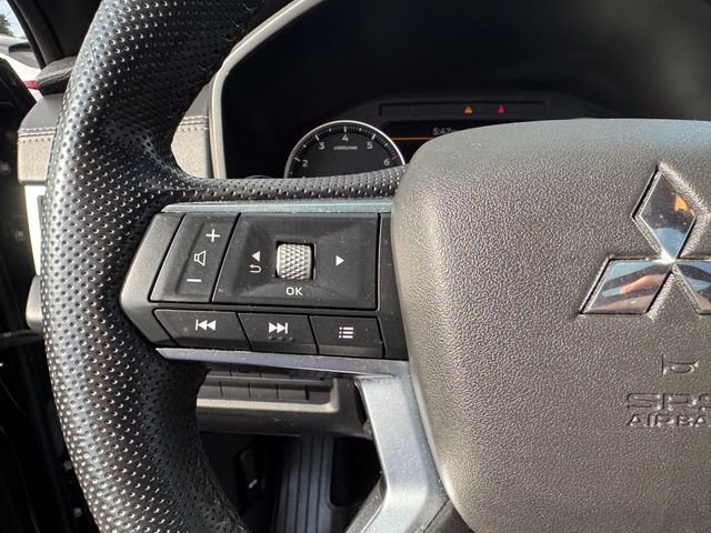 Used 2022 Mitsubishi Outlander SEL Black Edition AWD/4WD image 13