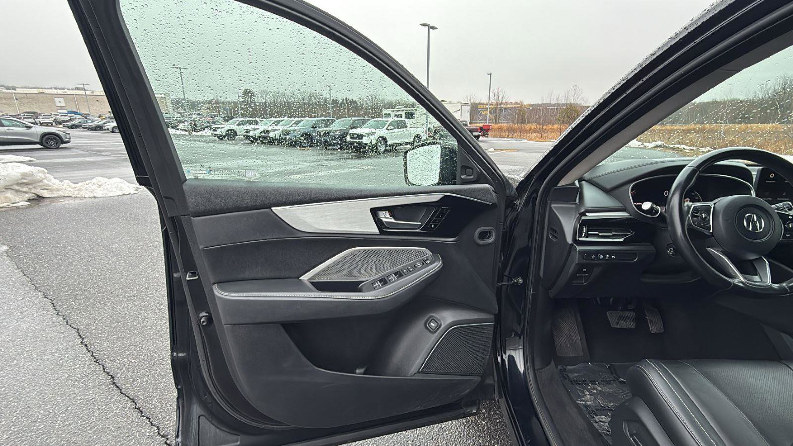 Used 2023 Acura MDX SH-AWD w/ Technology Package image 26