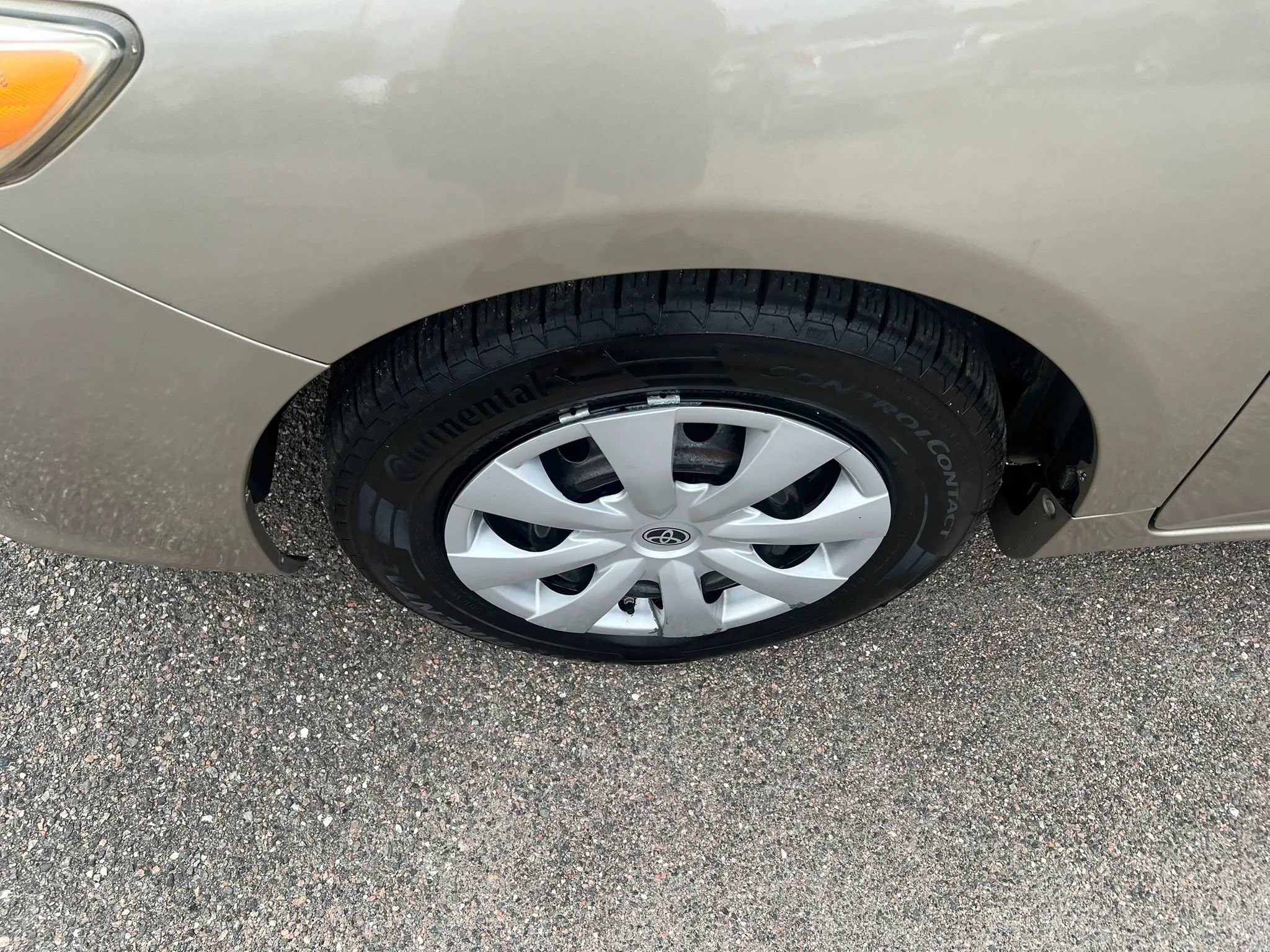 Used 2010 Toyota Corolla LE FWD image 12