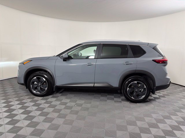 Used 2026 Nissan Rogue SV w/ SV Premium Package AWD/4WD image 11