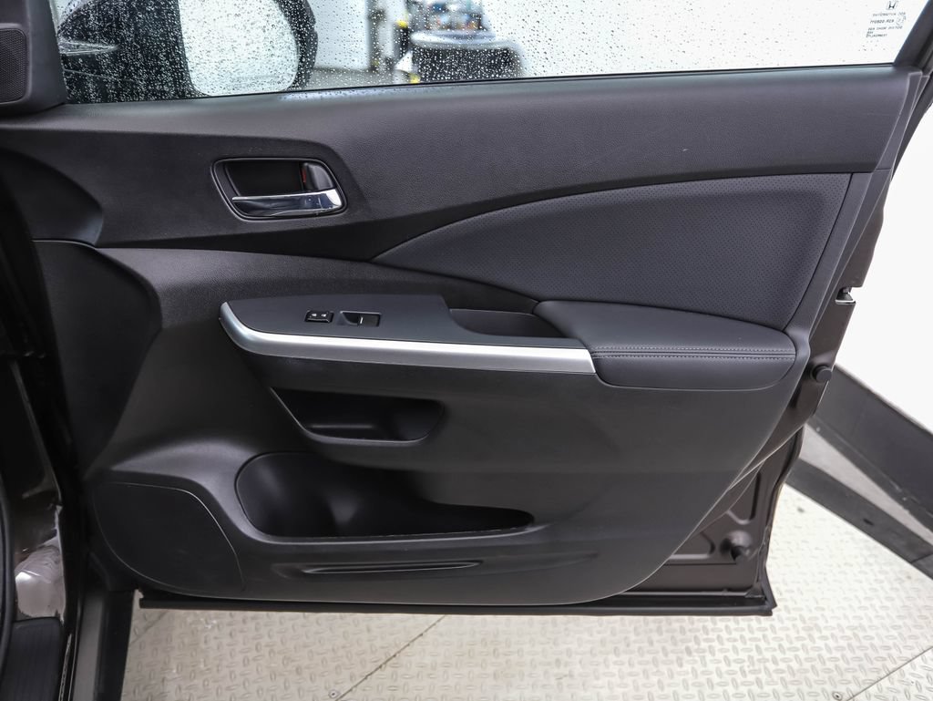 Used 2016 Honda CR-V Touring image 28