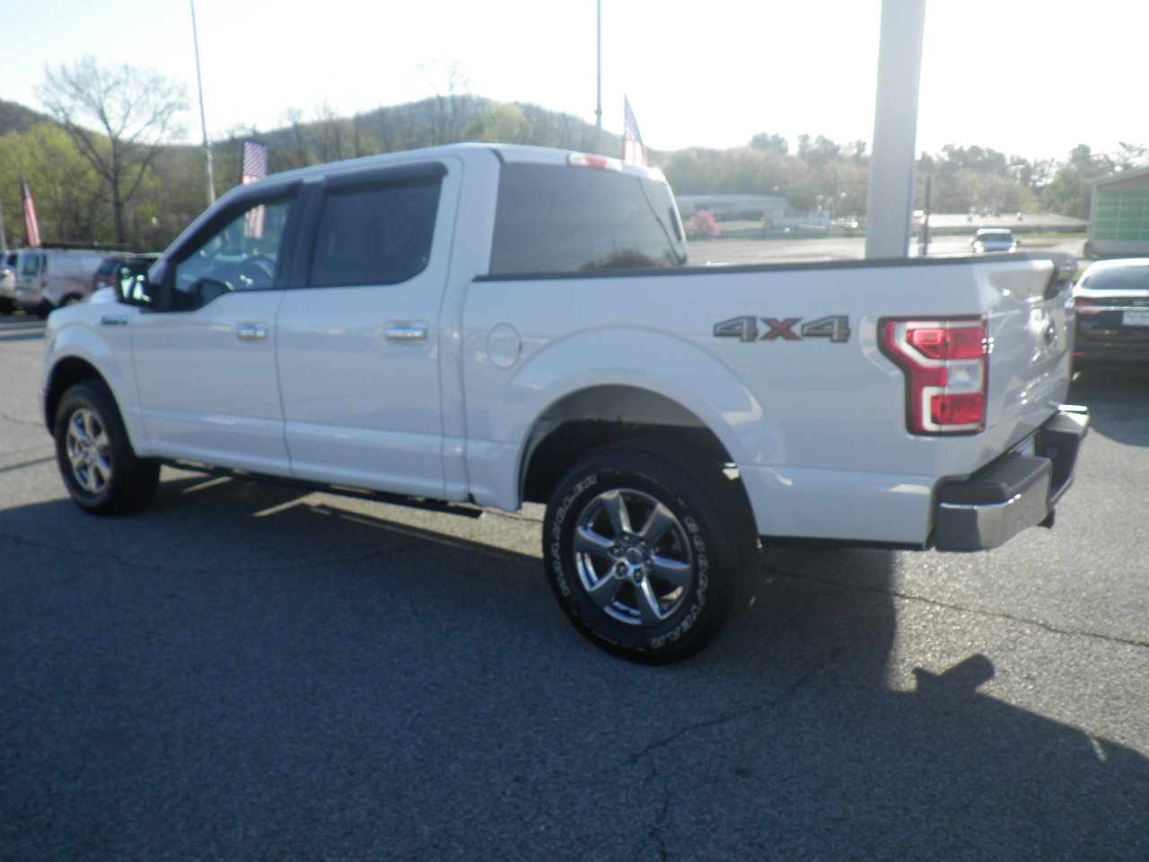 Used 2019 Ford F150 XLT w/ Equipment Group 302A Luxury image 4