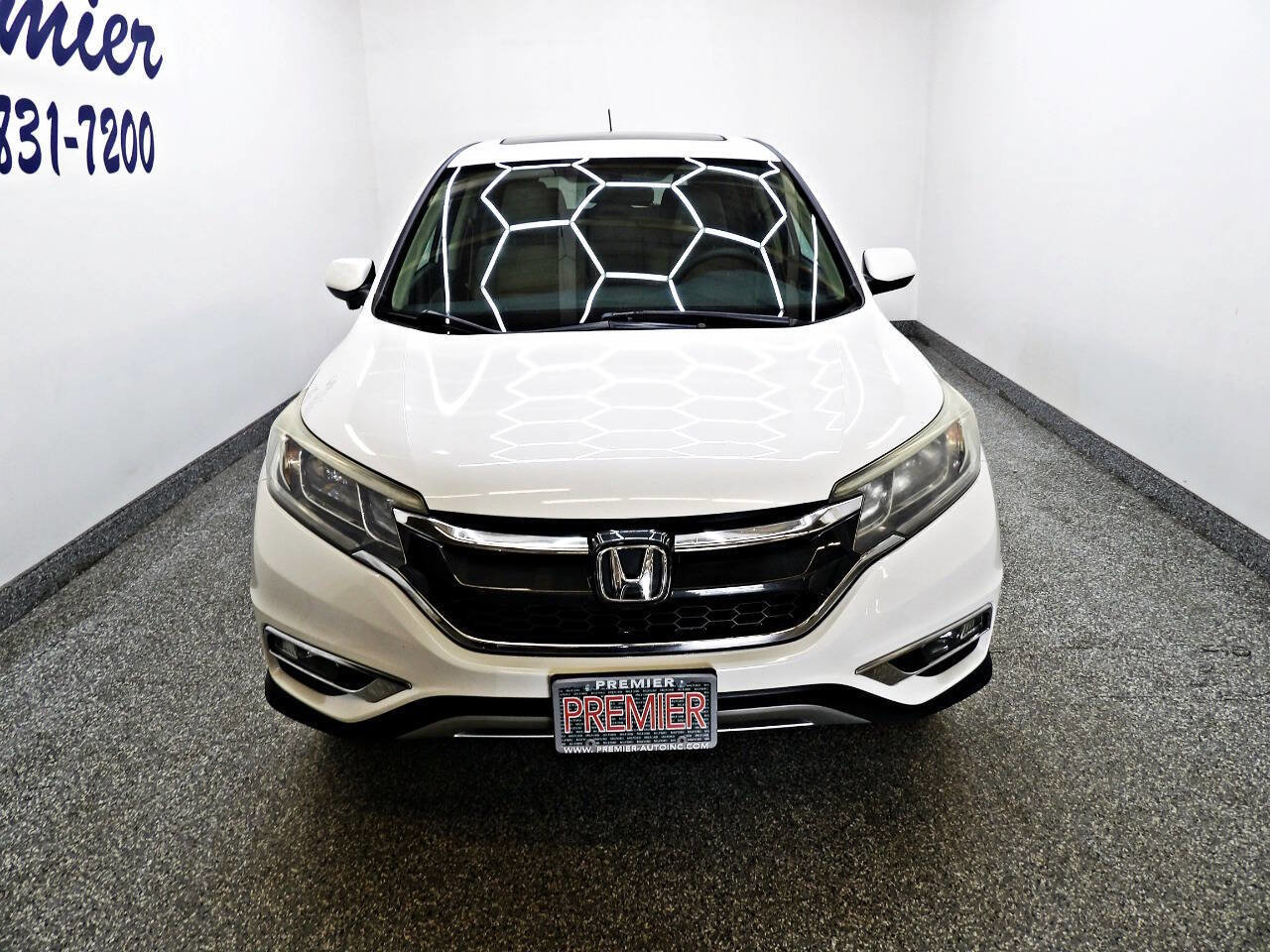 Used 2016 Honda CR-V EX image 2