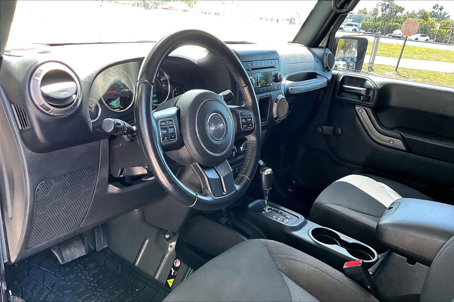 Used 2018 Jeep Wrangler Sport AWD/4WD image 17