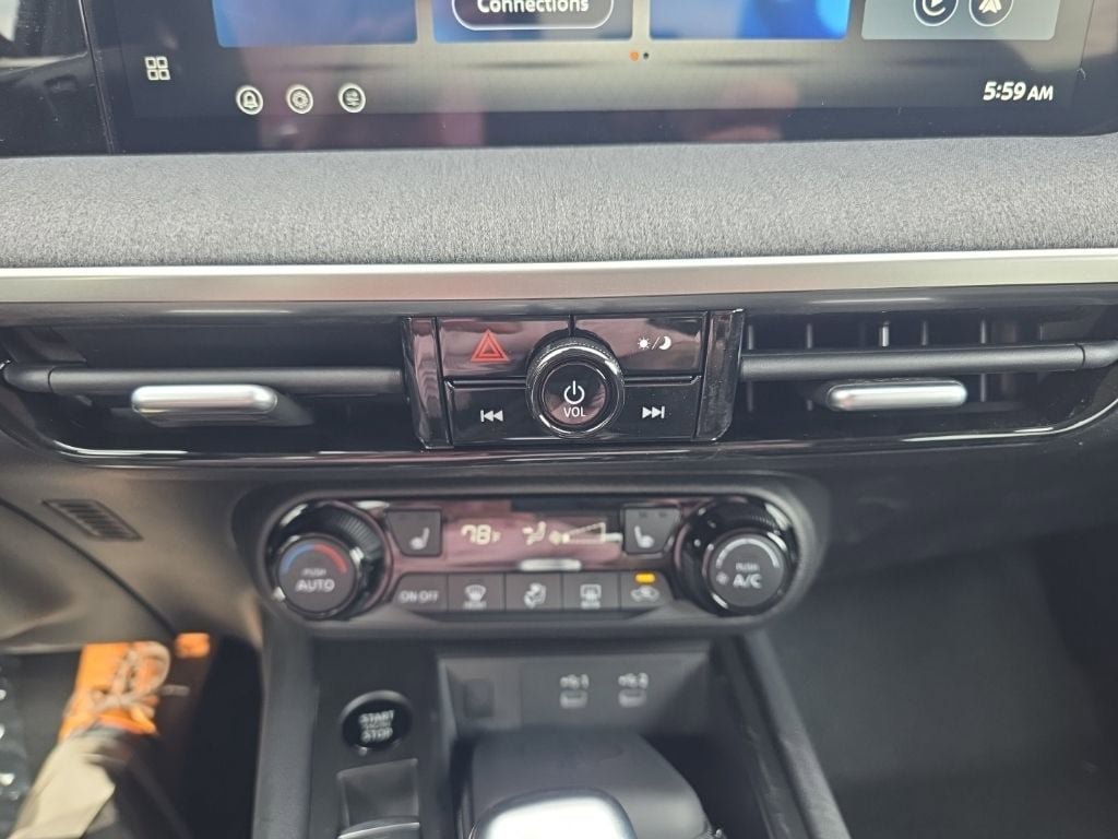 New 2026 Nissan Kicks SV FWD image 24