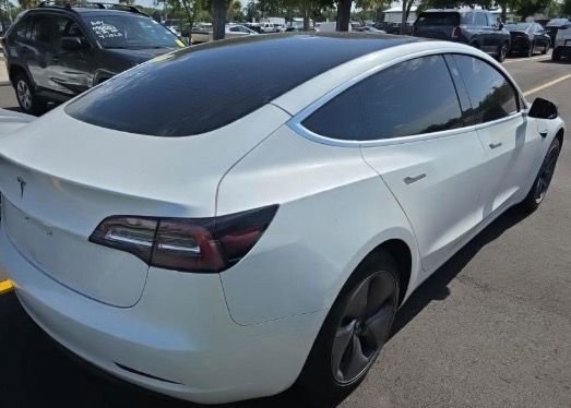 Used 2020 Tesla Model 3 Standard Range RWD image 5