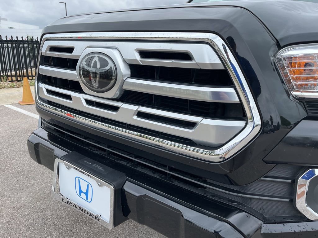 Used 2018 Toyota Tacoma Limited AWD/4WD image 15