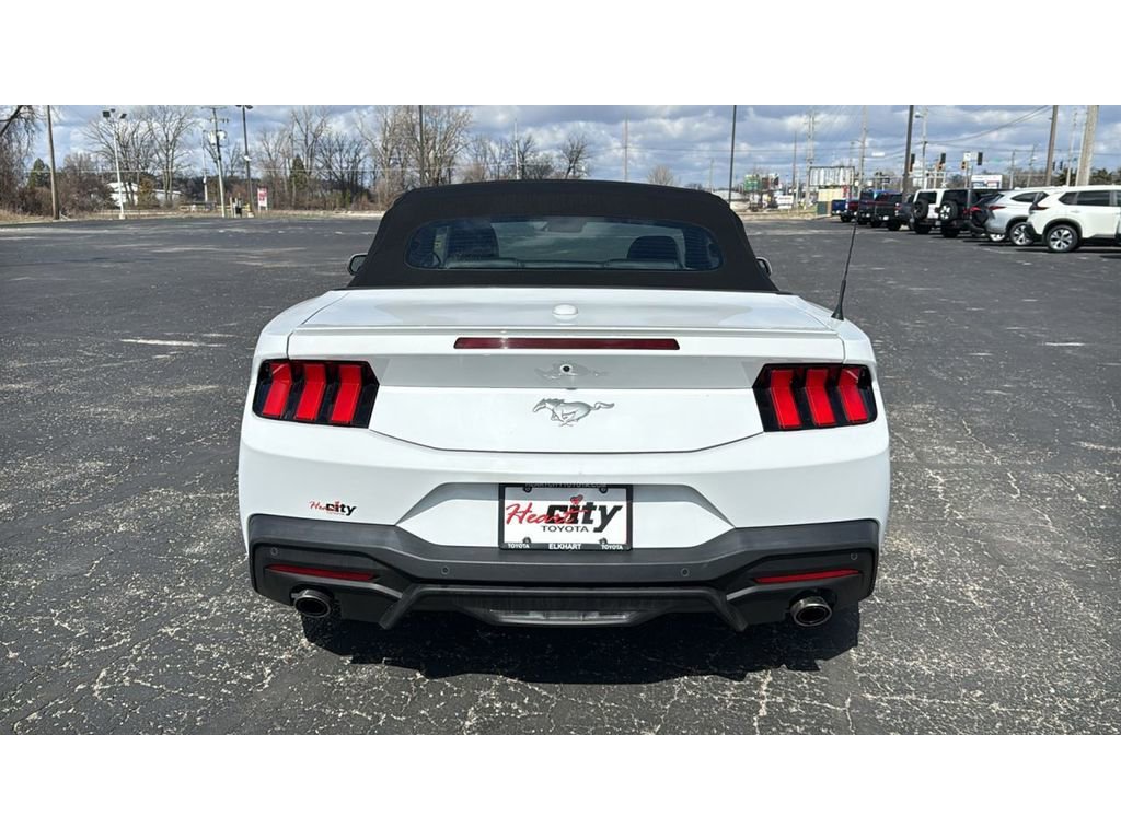 Used 2024 Ford Mustang Premium image 6