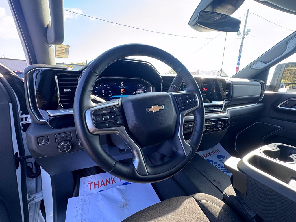 Used 2026 Chevrolet Silverado 2500 LT AWD/4WD image 12