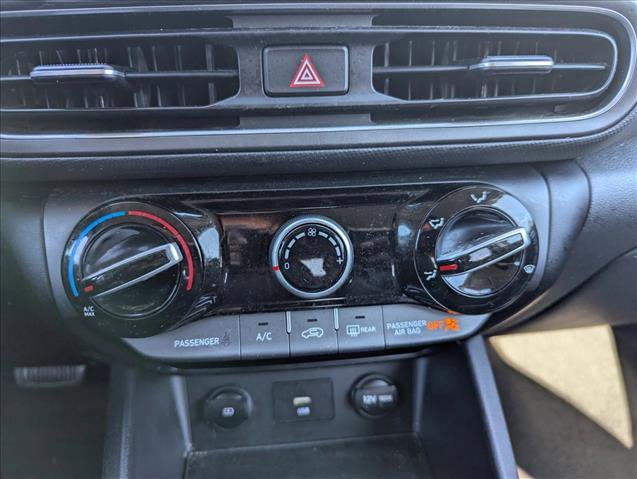 Used 2023 Hyundai Kona SEL image 19