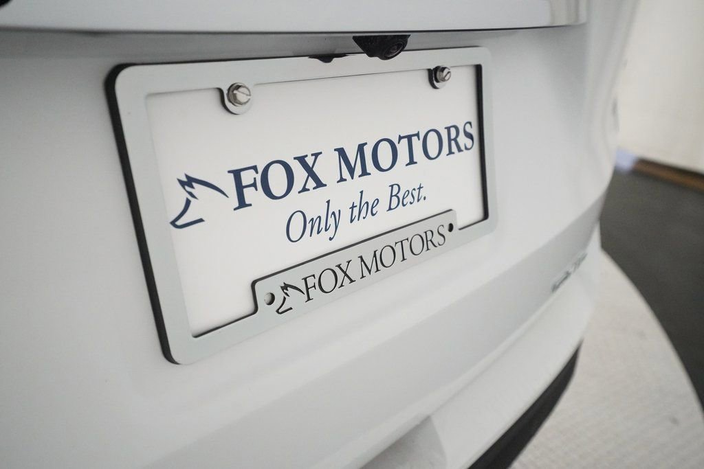 Used 2023 GMC Terrain SLE w/ Driver Convenience Package image 37