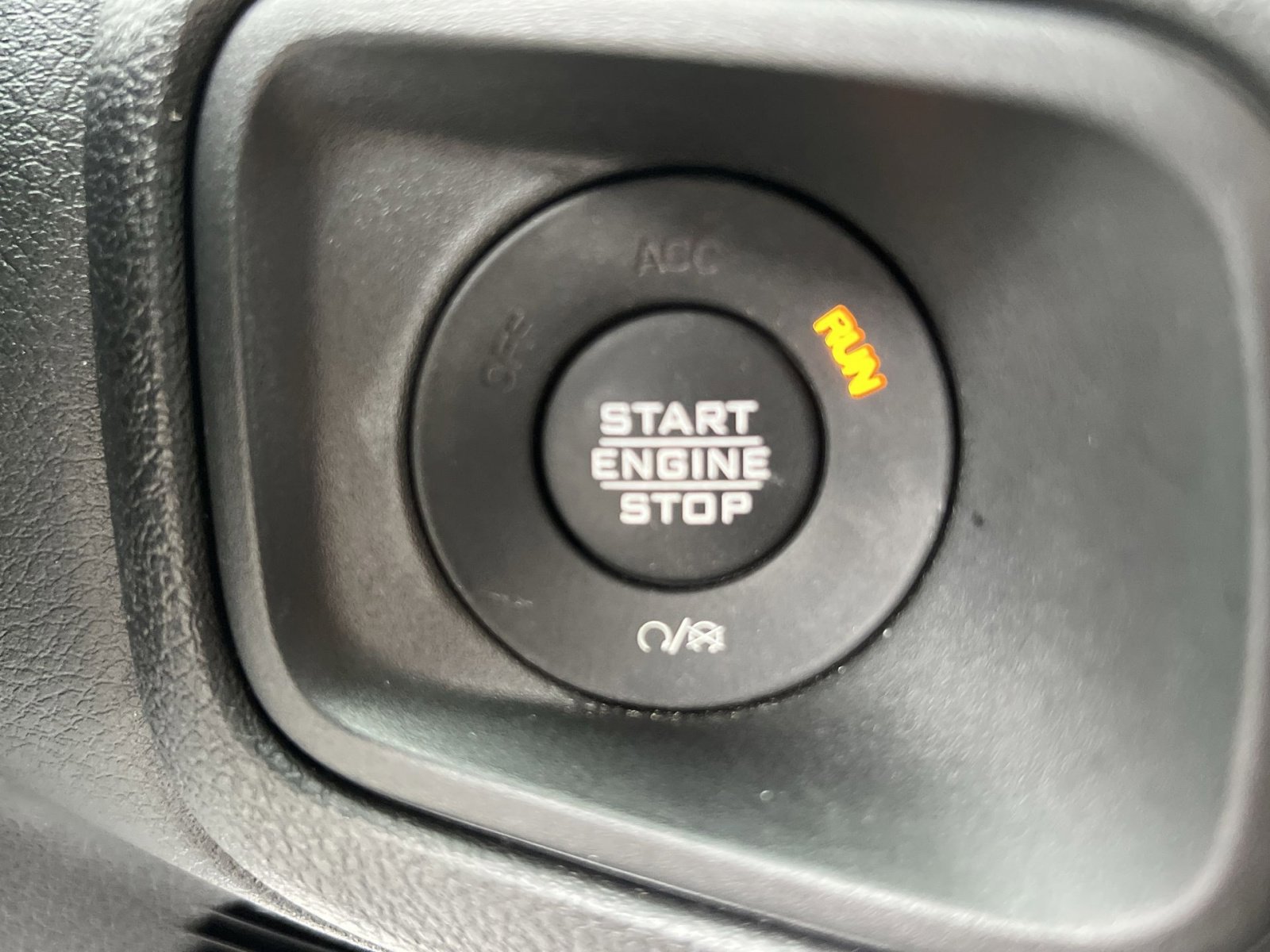 Used 2024 Jeep Wrangler Willys image 24