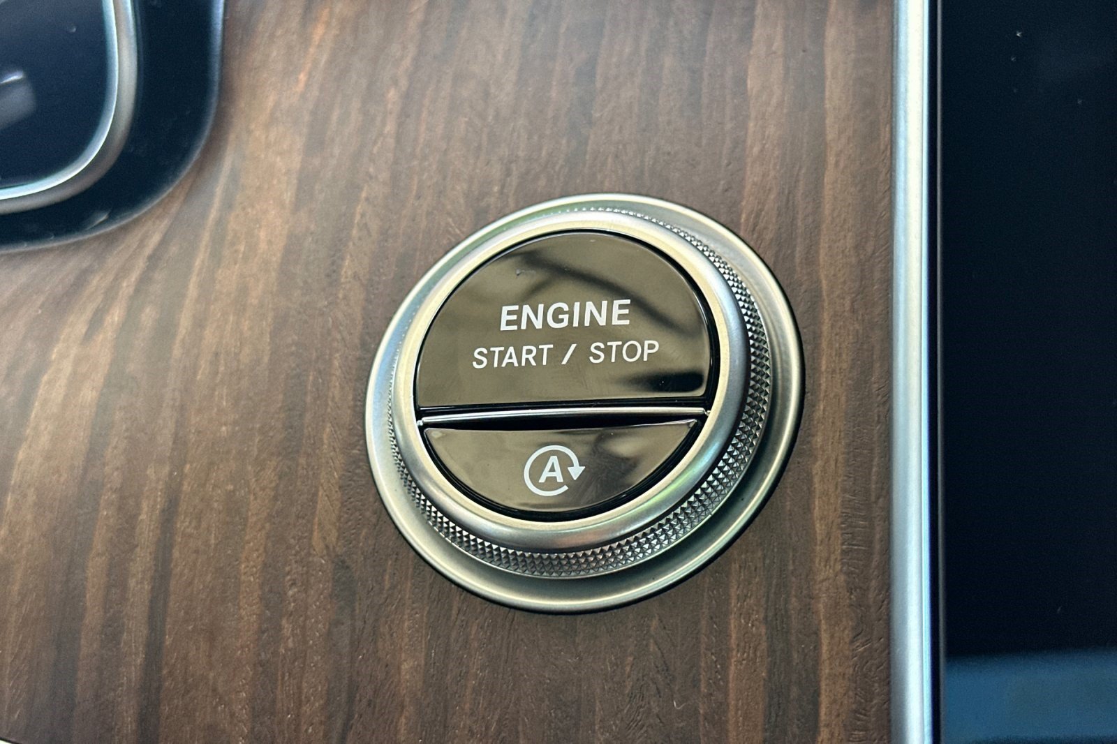 New 2027 Mercedes-Benz CLE 300 4MATIC Coupe image 15