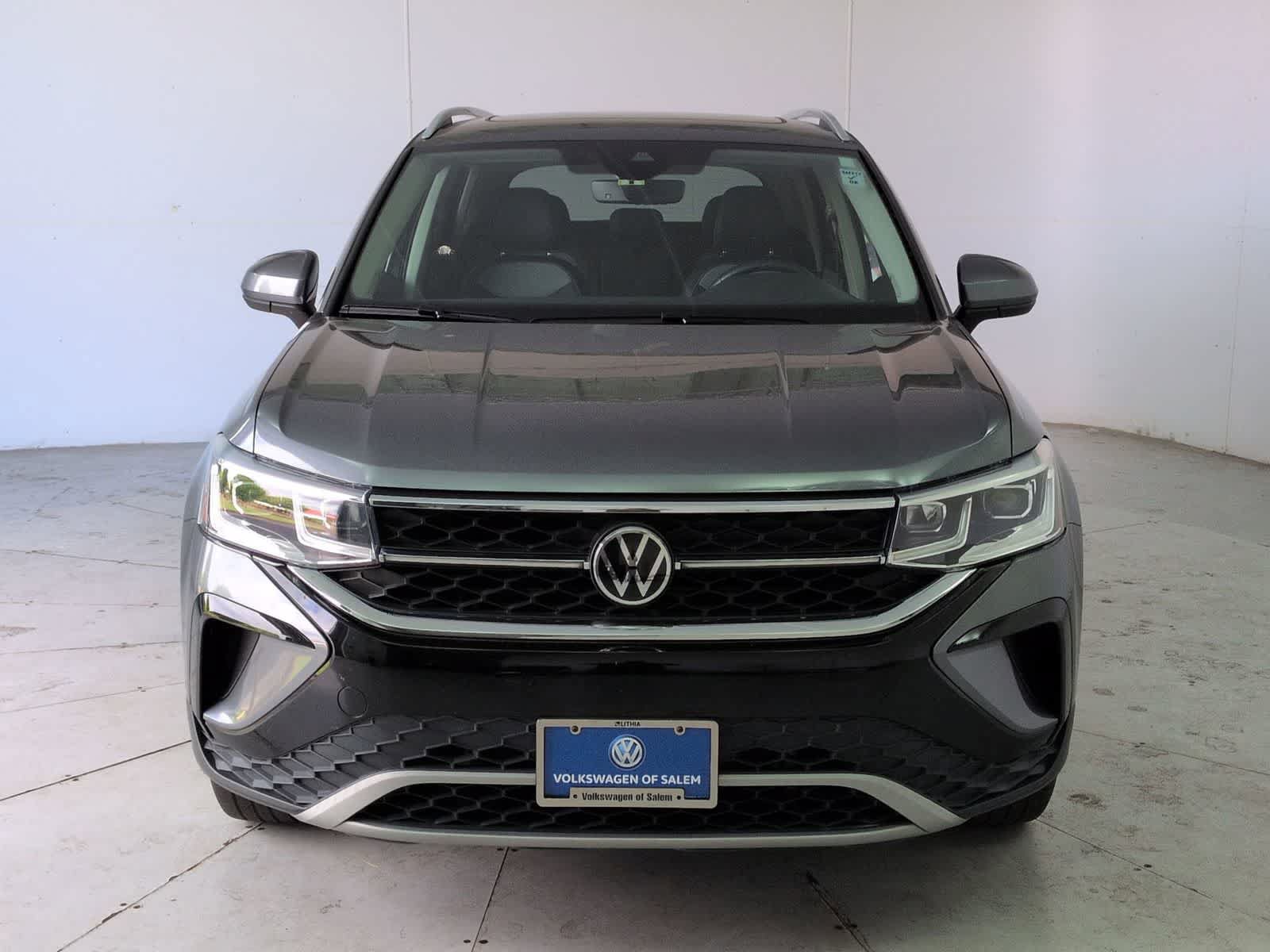 Certified 2022 Volkswagen Taos SEL AWD/4WD image 9