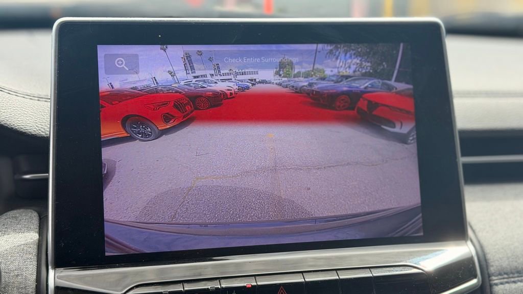 Used 2023 Jeep Compass Latitude image 11