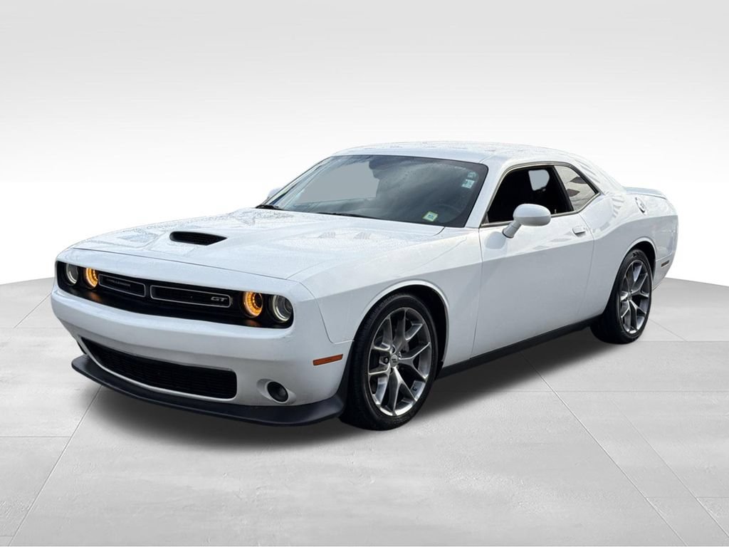 Used 2022 Dodge Challenger GT RWD image 3