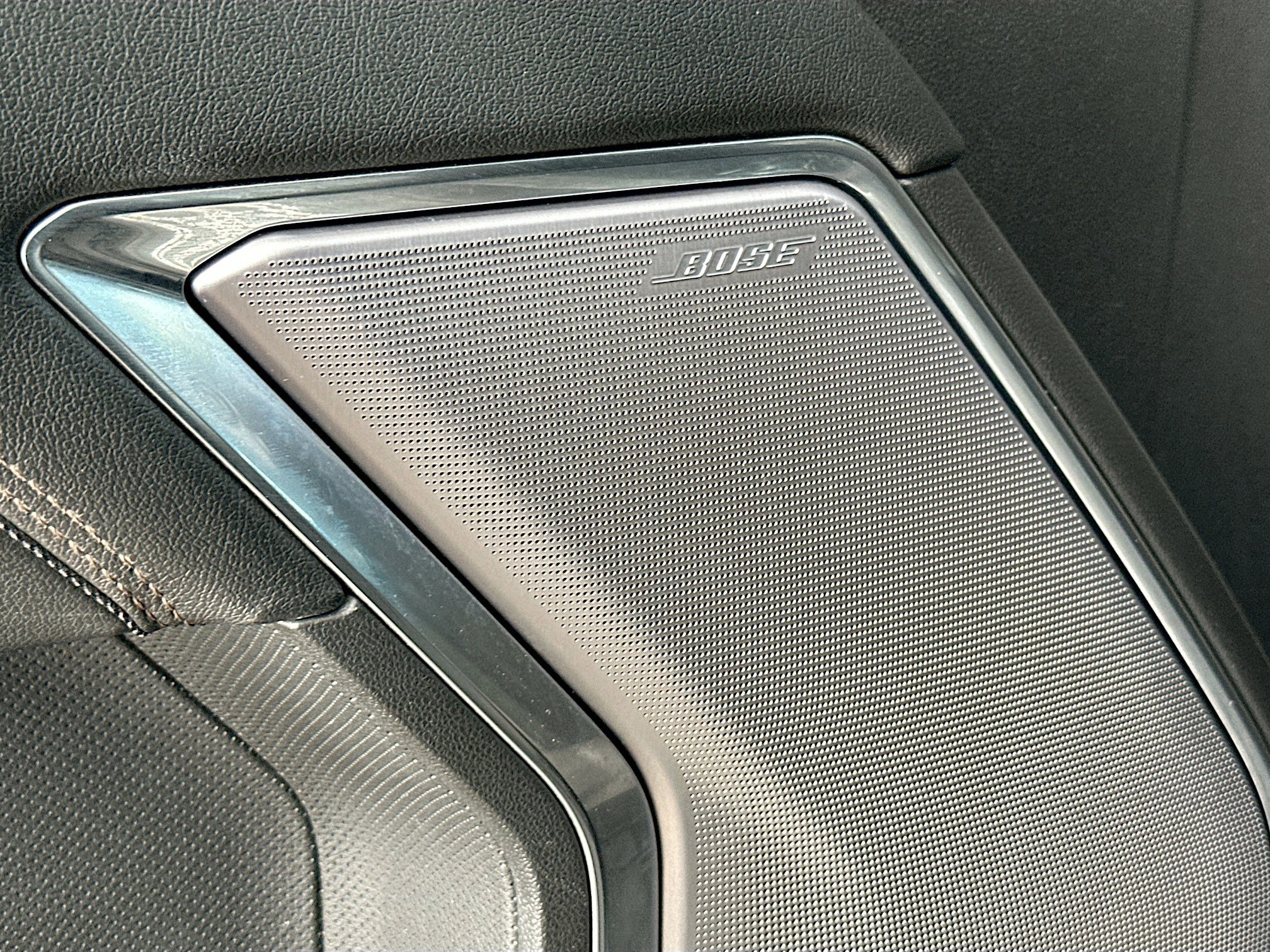 Used 2024 Chevrolet Silverado 1500 High Country w/ Technology Package image 19