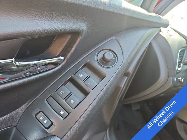 Used 2021 Chevrolet Trax LT w/ LT Convenience Package image 12