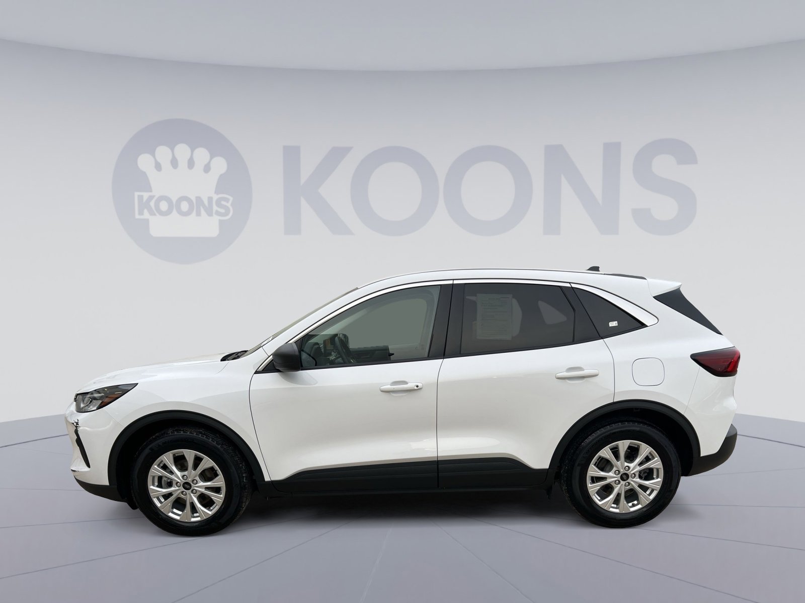 Used 2024 Ford Escape Active image 2