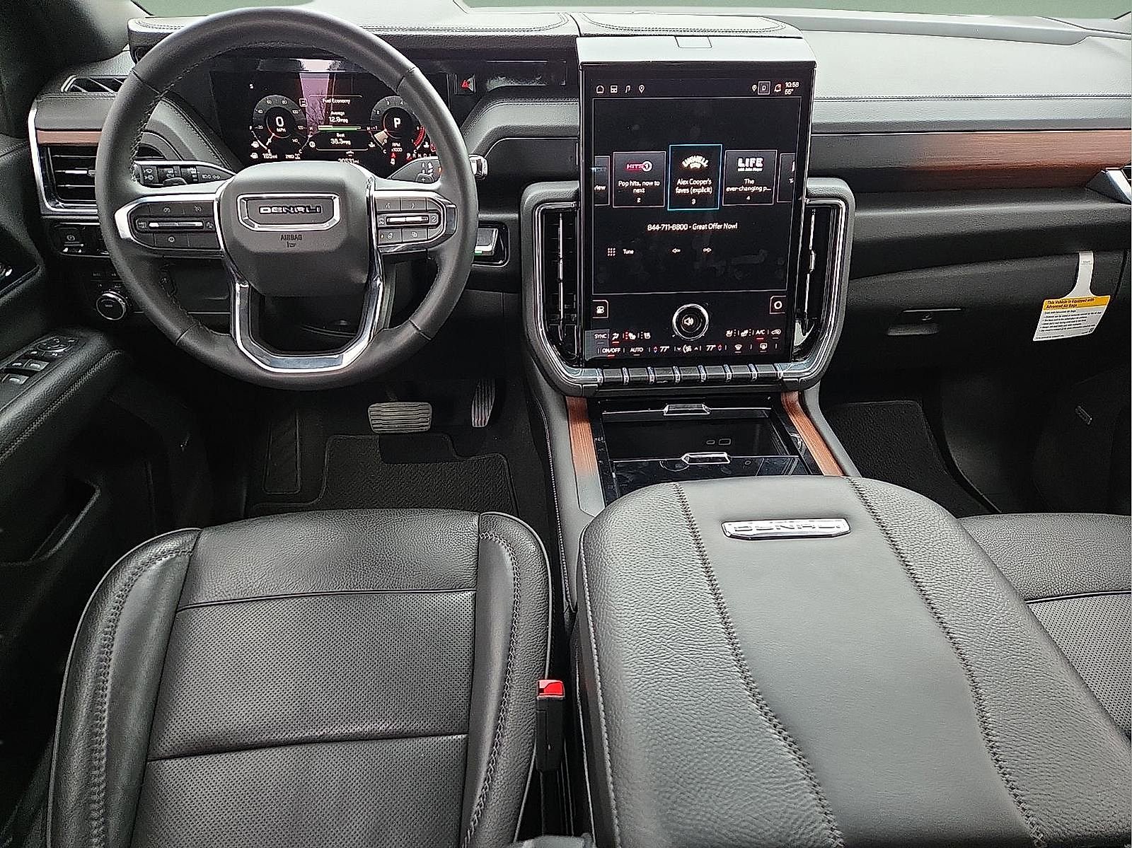 Used 2025 GMC Yukon Denali image 12