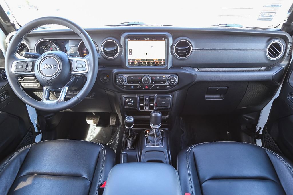 Used 2023 Jeep Wrangler Unlimited Sahara image 13