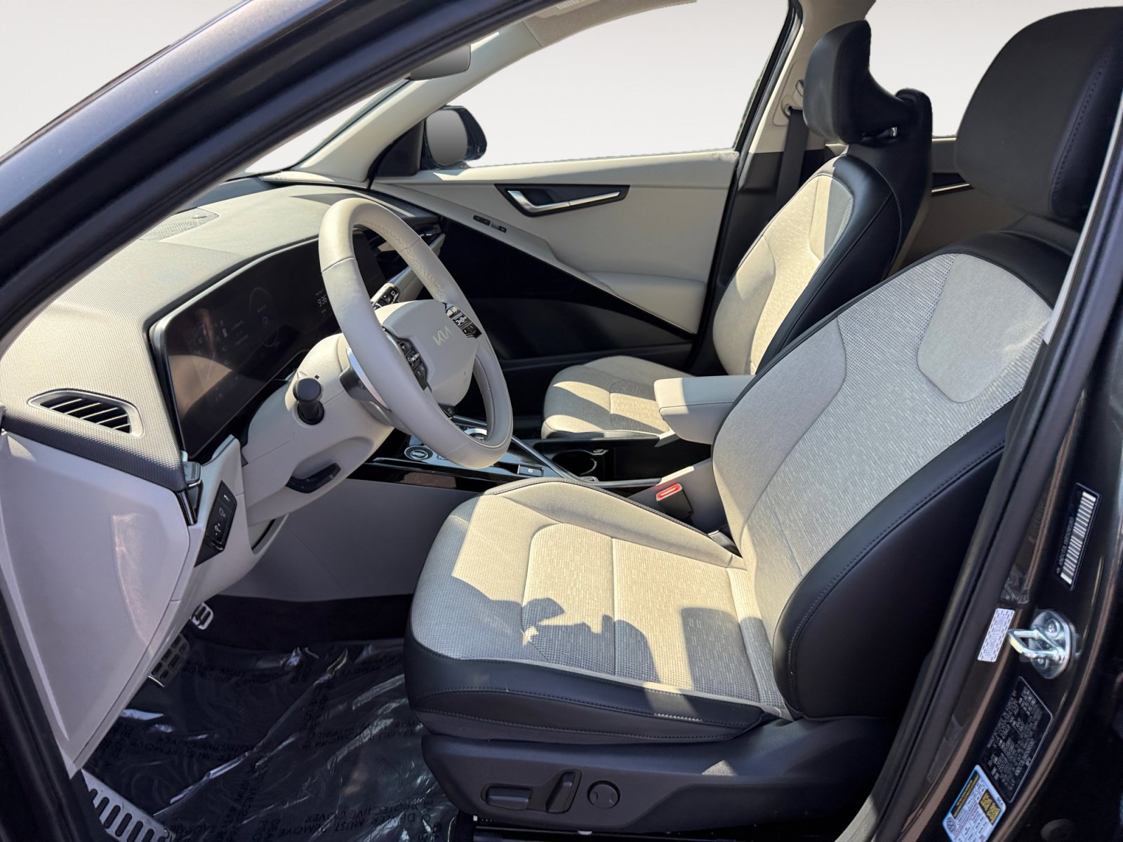Used 2024 Kia Niro Wave FWD image 10
