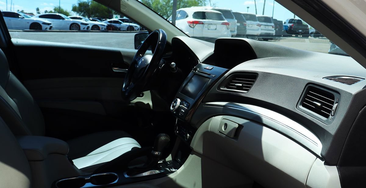 Used 2019 Acura ILX w/ Premium Package FWD image 31