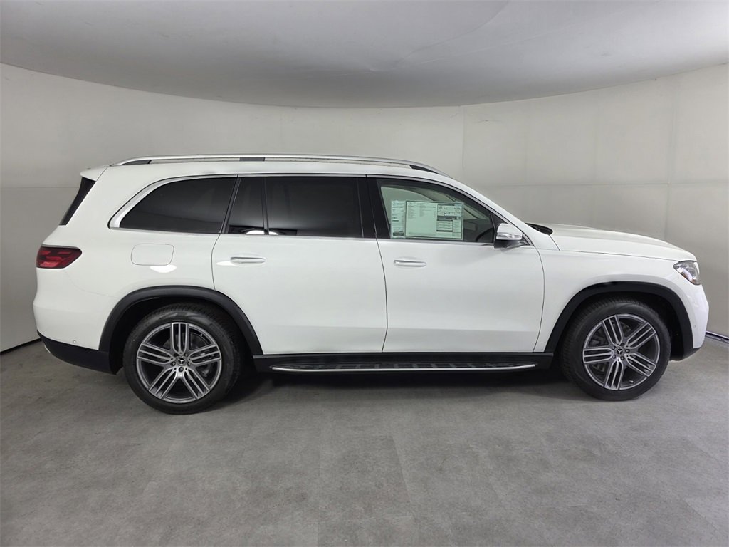 New 2026 Mercedes-Benz GLS 450 4MATIC image 3