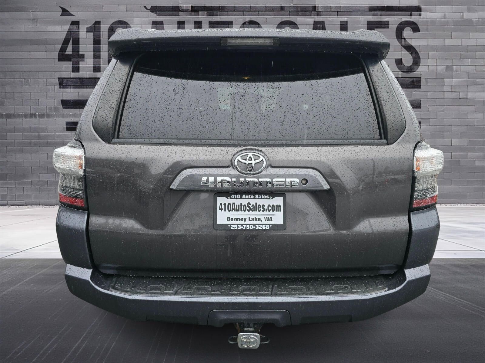 Used 2017 Toyota 4Runner SR5 Premium image 4