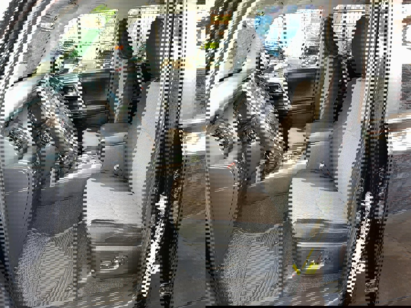 Used 2014 Toyota 4Runner SR5 image 13