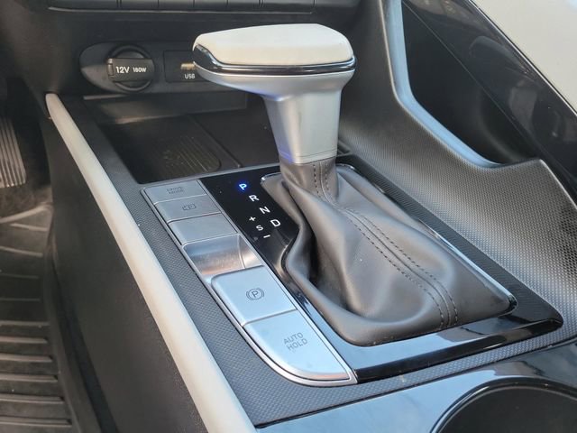Used 2025 Hyundai Elantra Limited image 30