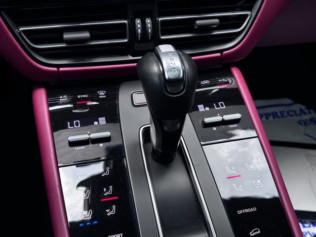 Certified 2025 Porsche Macan S AWD/4WD image 21