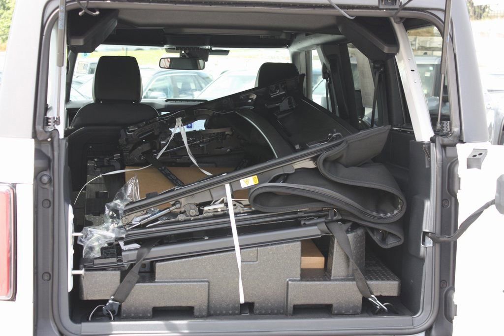 New 2025 Ford Bronco Badlands w/ Sasquatch Package image 8